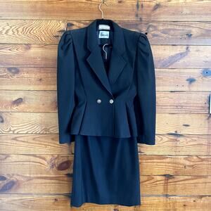 Harrods Mansfield pure wool skirt and blazer set size 10